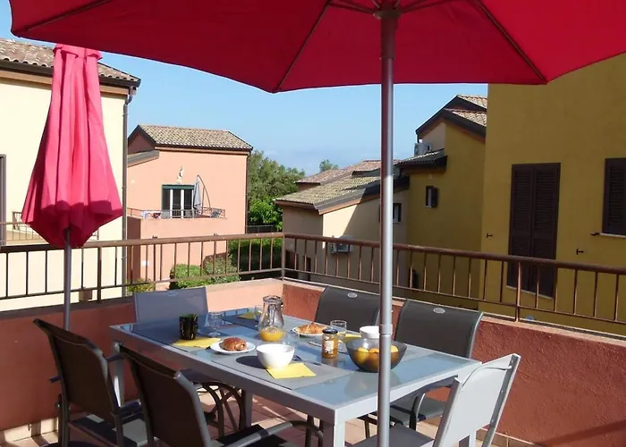 T3 Duplex Confort - Piscine - Proche - 6 Personnes Appartamento