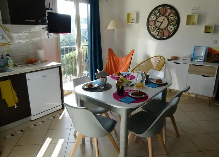 T3 Duplex Confort - Piscine - Proche - 6 Personnes Appartamento